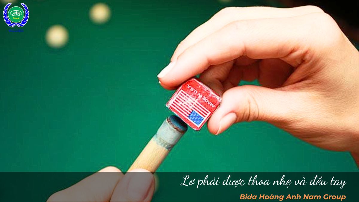 Lơ phải được thoa nhẹ và đều tay