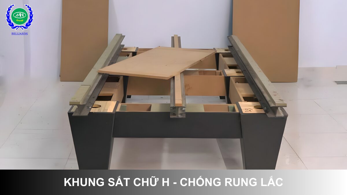 Khung sắt chữ H chống rung lắc trên bàn bida Royal Elite